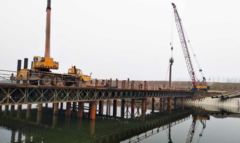 钢便桥安装主要工程施工