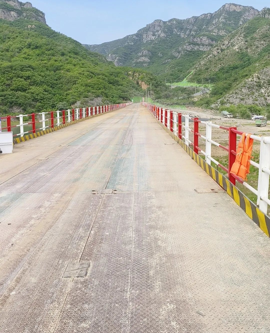 巍巍太行,千峰叠嶂-沿太行高速公路焦作至济源段钢便桥工程