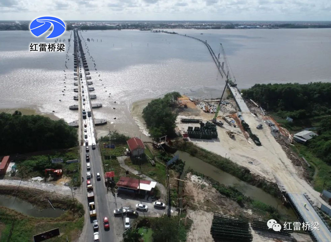 南美洲圭亚那新德梅拉拉河大桥项目钢栈桥进度